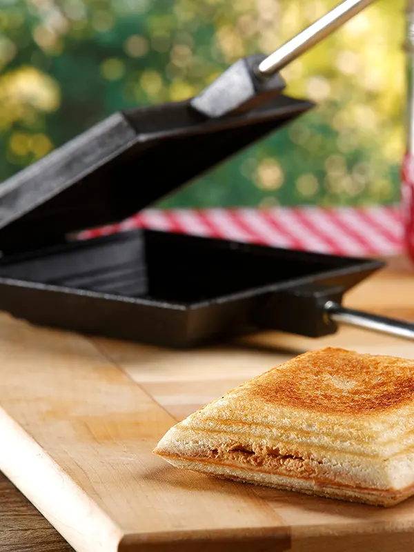 Cast Iron Cooker